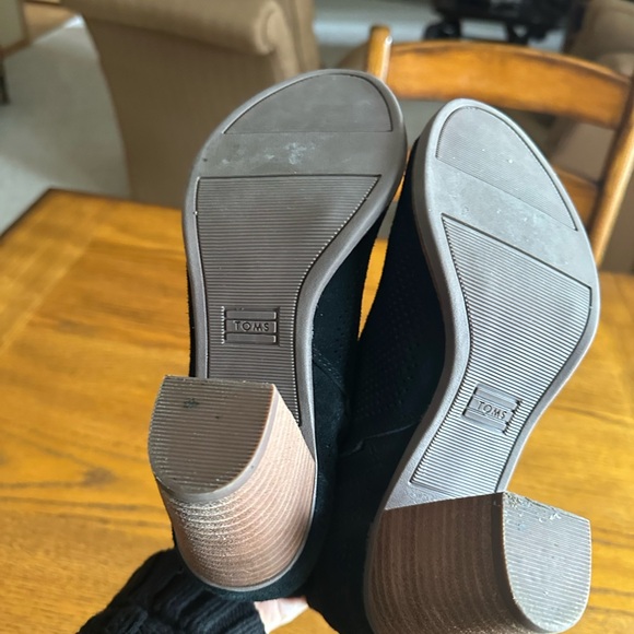 Toms Black Textured Ankle Booties Size 7 - Picture 6 of 7